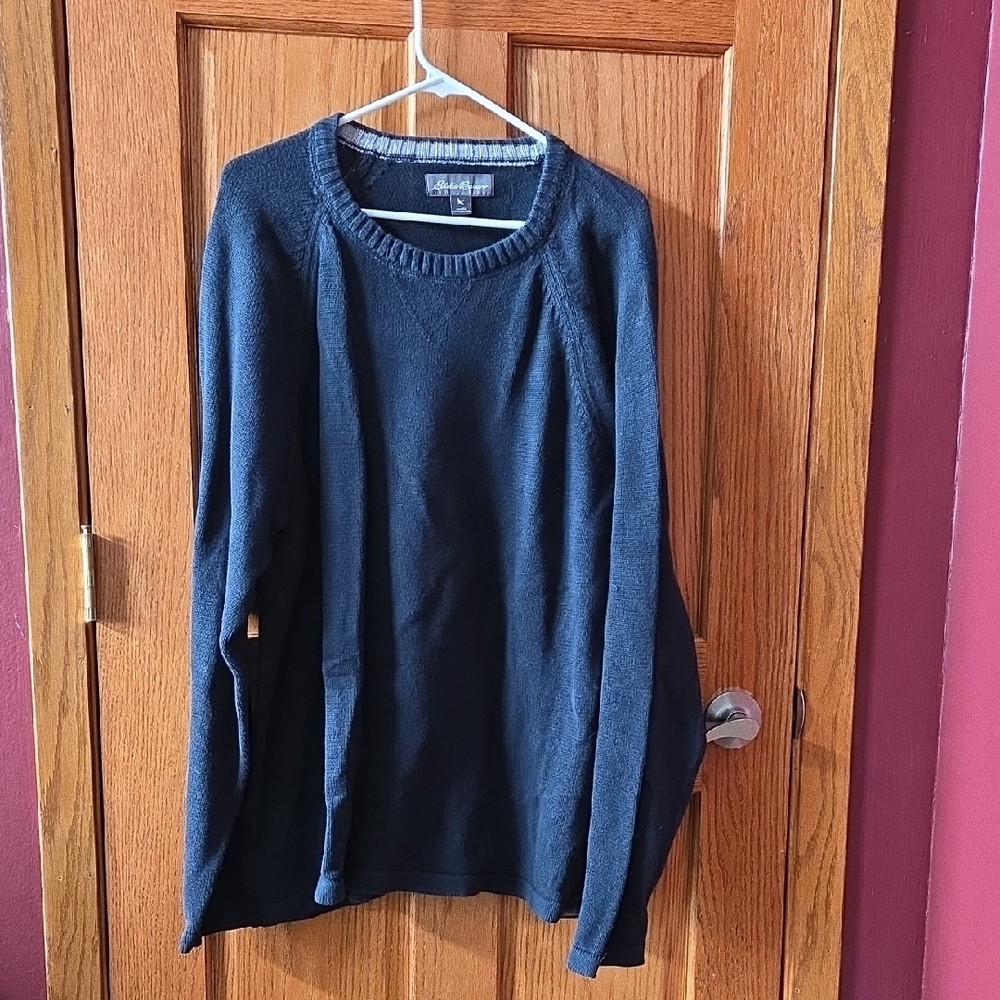 Eddie Bauer Men's Dark Blue Crewneck Sweater